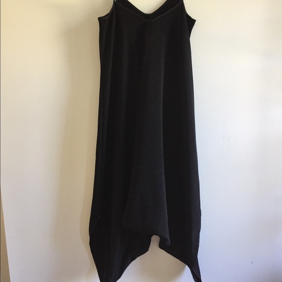 Silky black jumpsuit - Picture 7 of 10